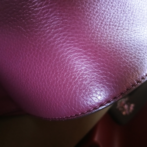 Micheal kors raven medium crossbody - Picture 5 of 10